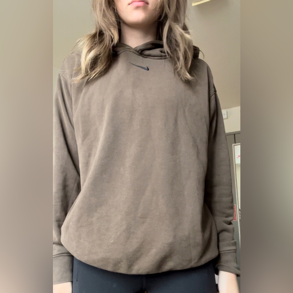 Brown Nike Hoodie 🐻🤎